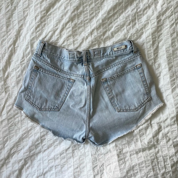Brandy Melville Light Wash 100% Cotton Jean Shorts - Picture 9 of 13